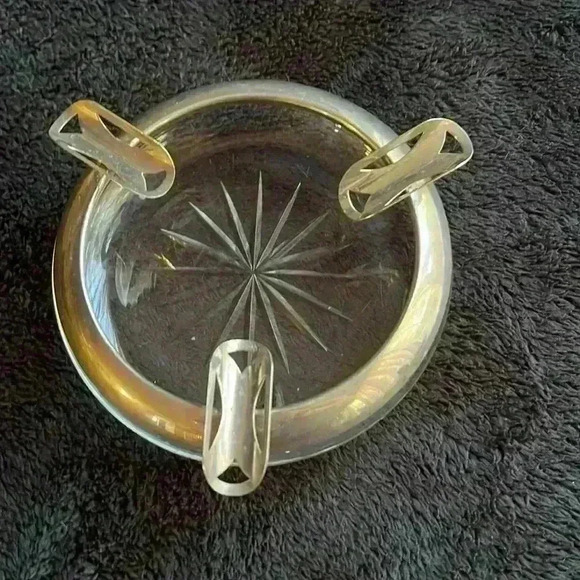 Vintage Cut  glass Cigar Ashtray - Picture 6 of 6